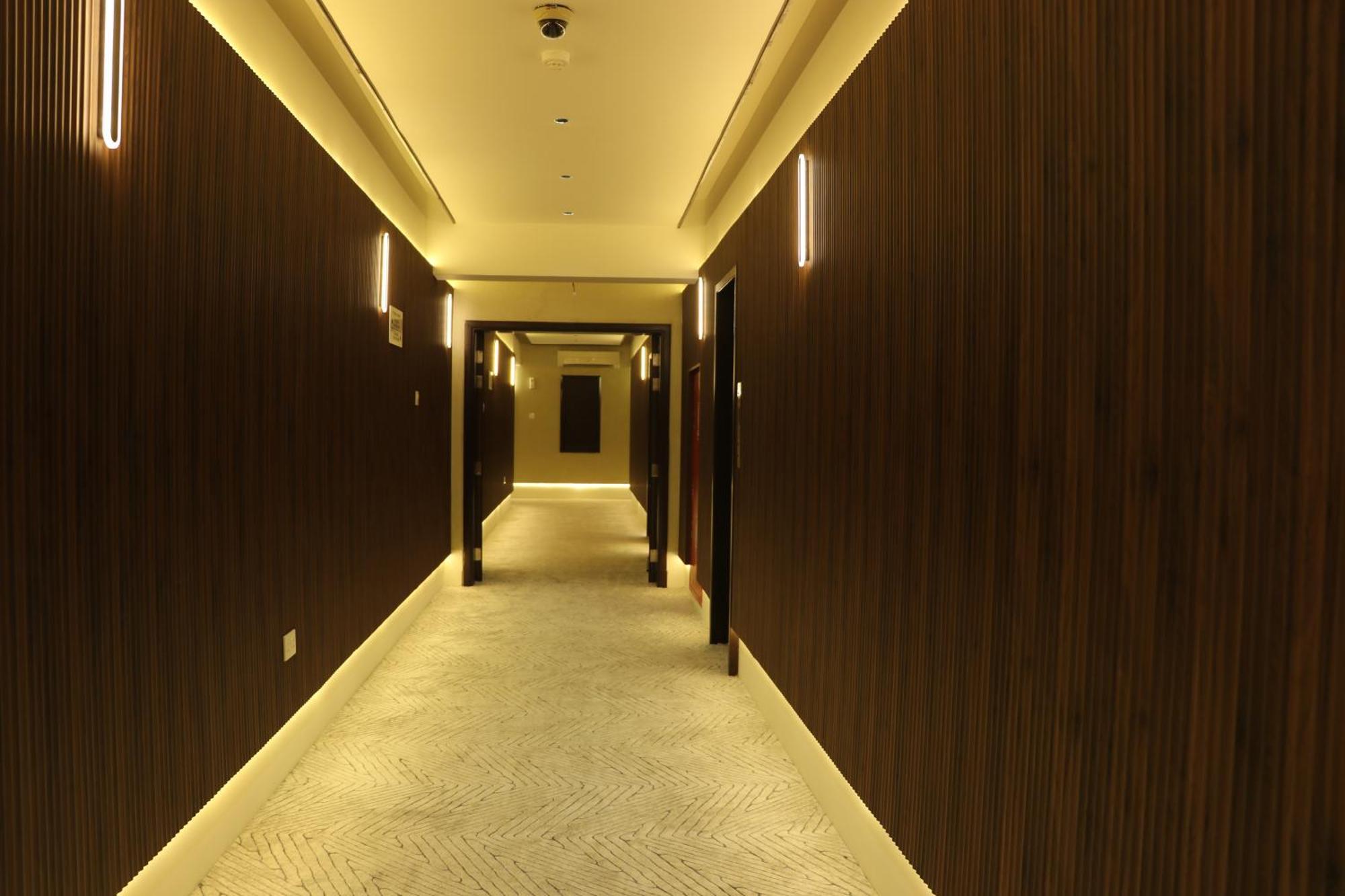 Jarzez Hotel Apartments Al Hail as-Sib Exteriör bild
